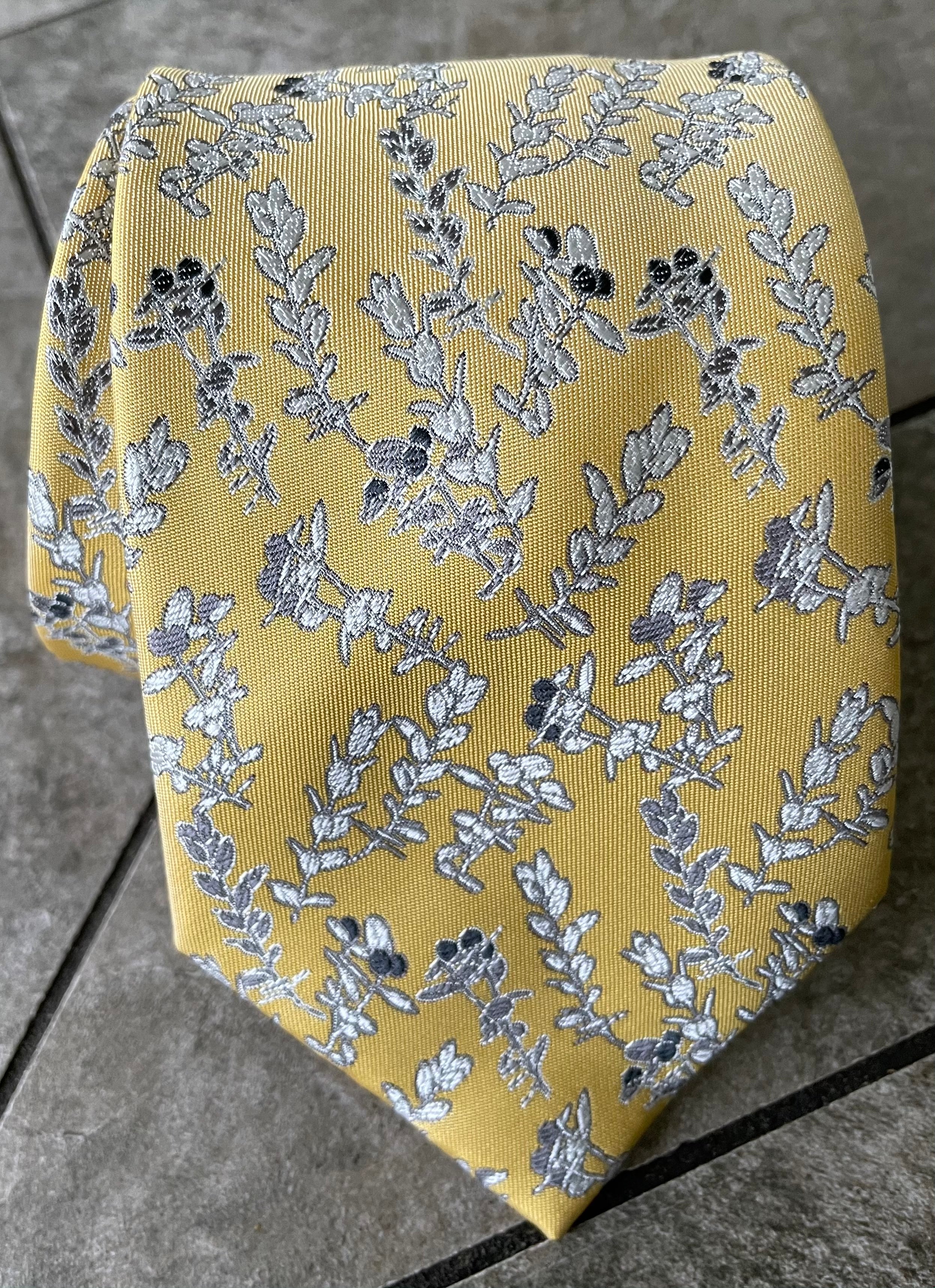 Akia Yellow Modern Necktie