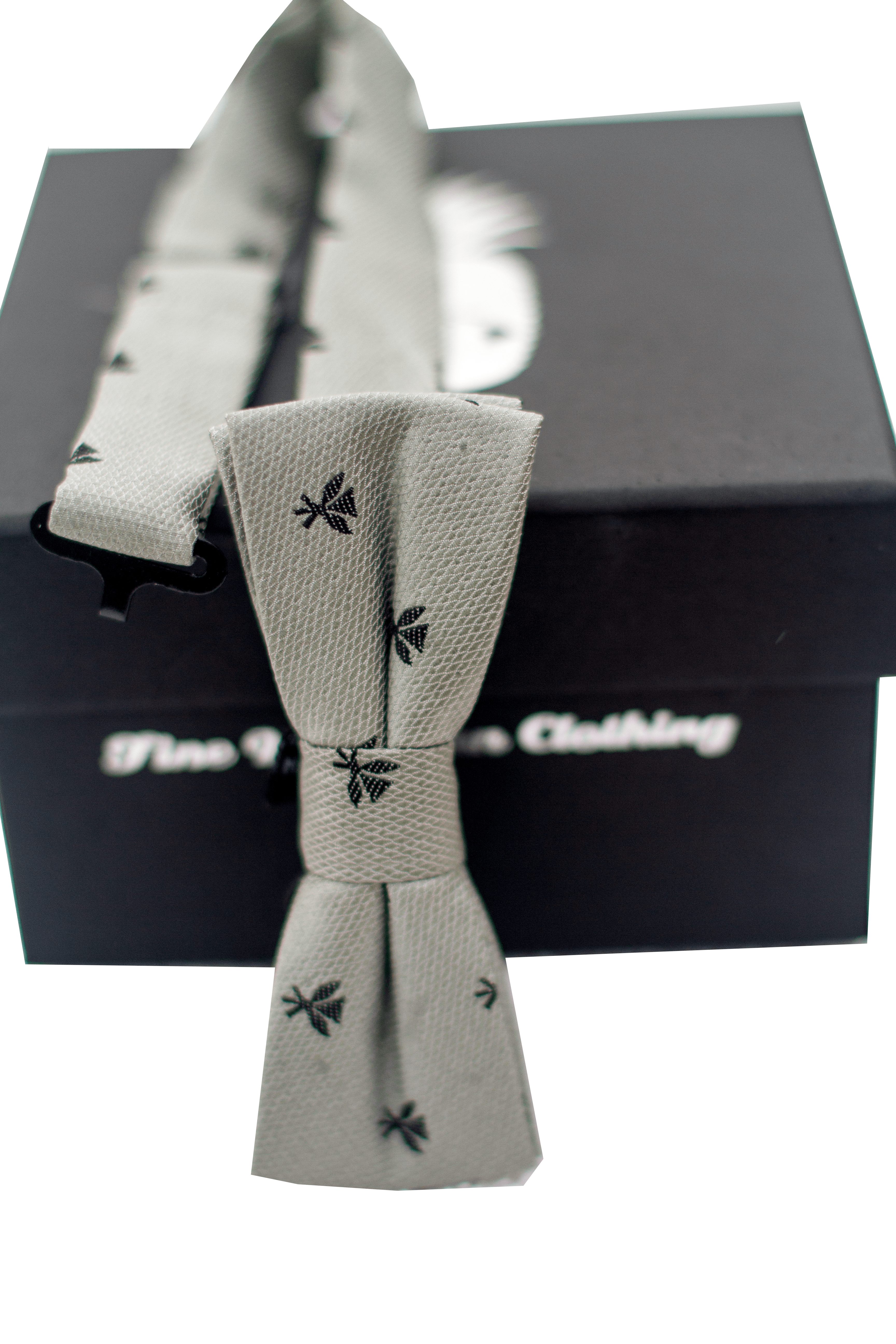 Kids' Kanaka Maoli Grey Pre-tie Bowtie